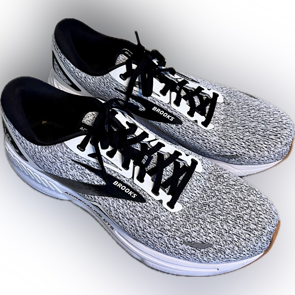 Brooks Adrenaline GTS 23 Running Shoes
